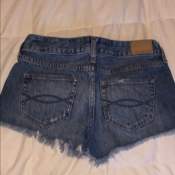 00 Abercrombie & Fitch Jean short. Low rise - Picture 5 of 5